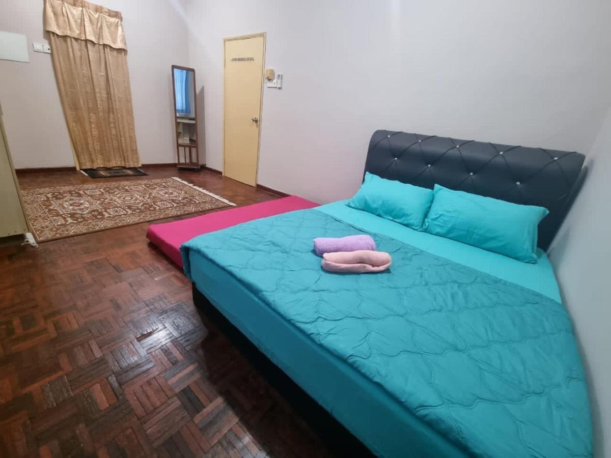 D'Lestari Homestay Сері-Кембанган Екстер'єр фото